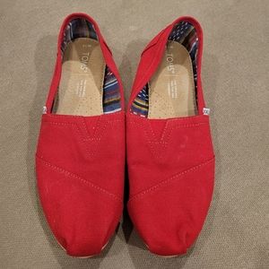 TOMS